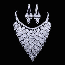 Load image into Gallery viewer, Luxury Women Crystal Jewelry Set